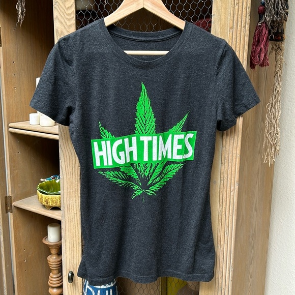 High Times 2013 Cannibis Cup San Francisco T-Shirt - Picture 1 of 12